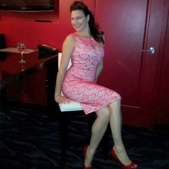 Meet your Posher, Brandy - Picture 1 of 1